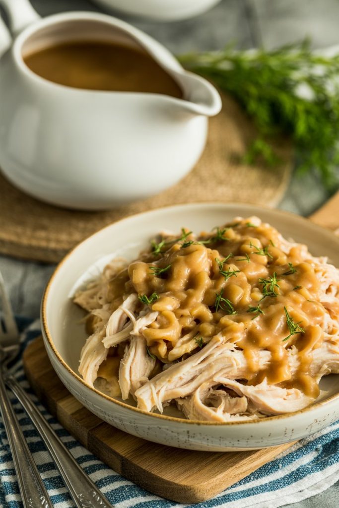Shredded Chicken with Gravy
